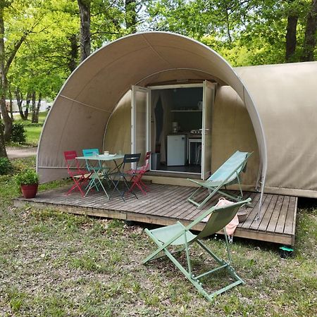 Camping Les Lacs D'Armagnac Bretagne-d'Armagnac Exteriör bild