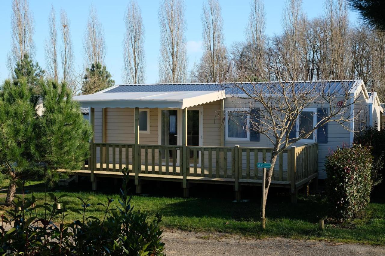 Camping Les Lacs D'Armagnac Bretagne-d'Armagnac Exteriör bild