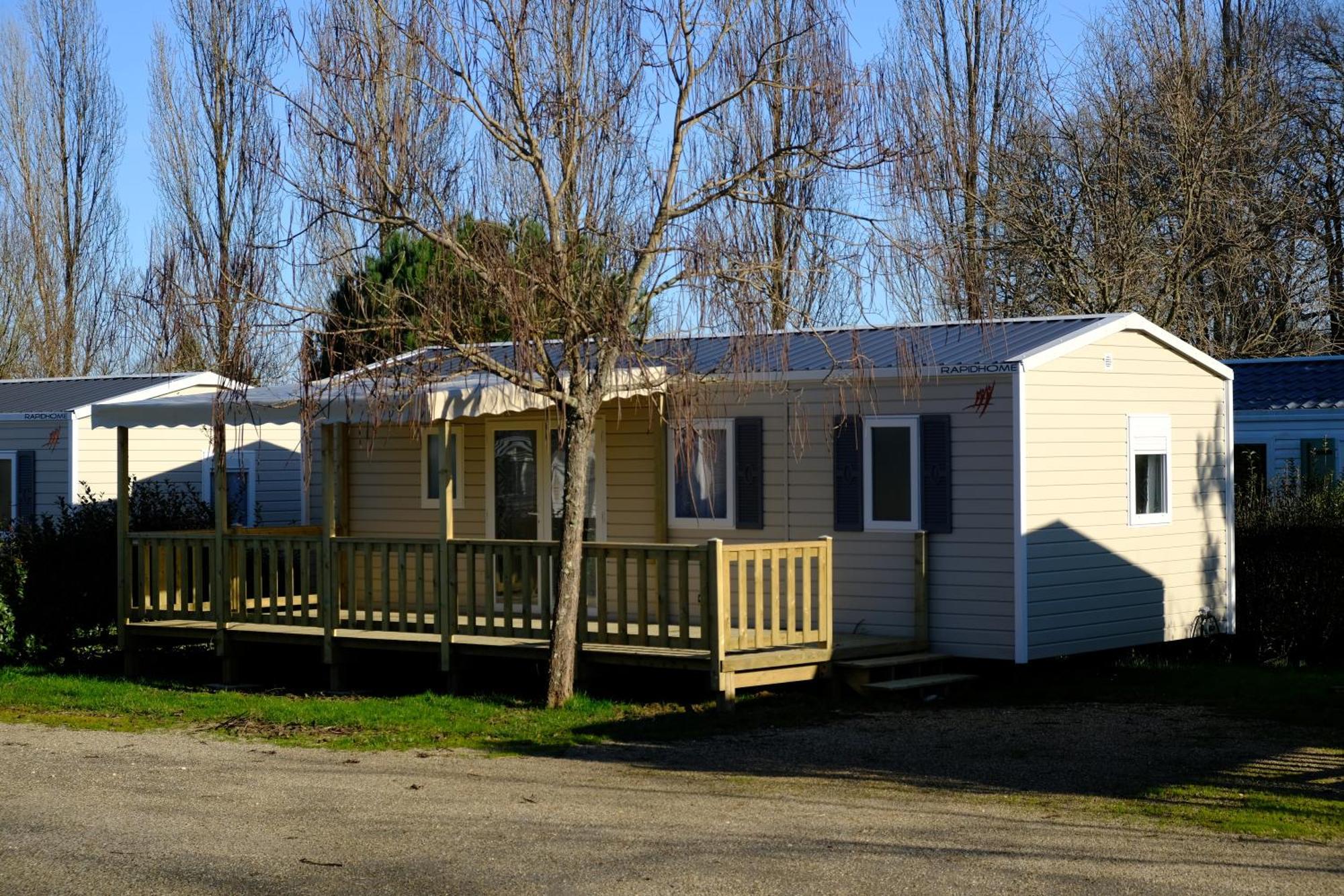 Camping Les Lacs D'Armagnac Bretagne-d'Armagnac Exteriör bild